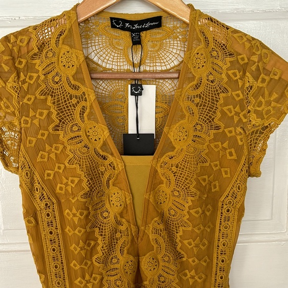 FOR LOVE & LEMONS SIENNA MINI DRESS GOLDENROD - Picture 4 of 16